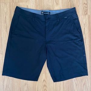 Travis Mathew Mens Golf Shorts.  Size 34 waist.  Like new.